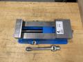Kurt D688 6" AngLock CNC Milling Vise – w/ Handle- Auction Item