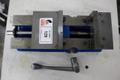 Kurt DX6 6" Machine Vise with Hard Jaws and Handle- Auction Item