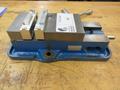 Kurt D40 4&quot; Machine Vise with Handle and Aluminum Jaws- Auction Item