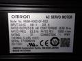 OMRON 0.9 KW AC SERVO MOTOR  -  R88M-K90010F-BS2