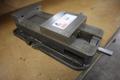 Kurt D-675 6" Machine Vise with Handle- Auction Item