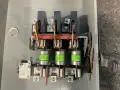 SQUARE D 400 A / 240 V GENERAL DUTY FUSIBLE SAFETY SWITCH  -  D325N