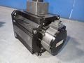 OMRON 0.9 KW AC SERVO MOTOR  -  R88M-K90010F-BS2