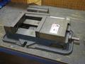 Kurt D80 8" Machine Vise, Steel Jaws, Handle, Extra Jaws- Auction Item