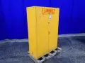 LYON 45 GAL FLAMMABLE LIQUID STORAGE CABINET