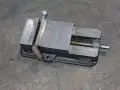 KURT 6" VISE