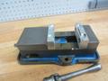 Kurt D40 4&quot; Machine Vise with Handle and Aluminum Jaws- Auction Item