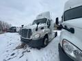 2015 Freightliner Cascadia Day Cab Truck with APU – Detroit DD15 455HP, Eaton Fuller 10-Speed, Tandem Axle Class 8 Highway Tractor