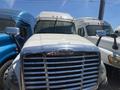 2017 Freightliner Cascadia 125 3AKJGLDR4HDHY0030