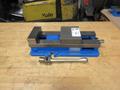 Kurt D688 6" AngLock CNC Milling Vise – w/ Handle- Auction Item