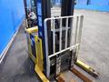 YALE 3000 LBS ELECTRIC STRADDLE LIFT  -  MRW030LEN24TE078