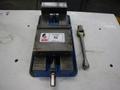 Kurt D688 6" Machine Vis,e Steel Jaws, Handle- Auction Item