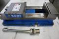 Kurt D688 6" Machine Vis,e Steel Jaws, Handle- Auction Item