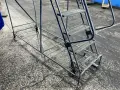 ULINE 450 LBS / 1 PERSON PORTABLE LADDER