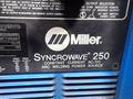 MILLER 200 A WELDER   -  SYNCROWAVE 250