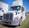 Freightliner Cascadia Day Cab LNG, 2014 – Cummins ISX12 G 400 HP, 10 Speed, Natural Gas Tractor