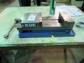 Kurt D675 Machine Vise with Steel Jaws and Handle- Auction Item