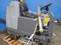 ADVANCE 40" FLOOR SCRUBBER  -  3200C