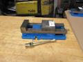 Kurt D688 6" AngLock CNC Milling Vise – w/ Handle- Auction Item
