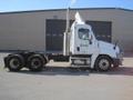 2010 Freightliner Cascadia Day Cab Semi Truck