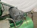 10 HP DAYTON SPEEDAIRE PISTON TYPE AIR COMPRESSOR. STOCK # 1054922