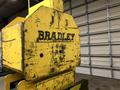 20,000 LB 10 TON BRADLEY MOTORIZED ROTAION COIL GRAB CLAW TYPE LIFT: STOCK #15816
