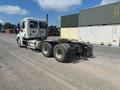 Freightliner Cascadia Day Cab Truck, 2012