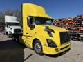 Volvo VNL Day Cab Semi Truck, 2017 – Volvo D13, I-Shift, Air Ride