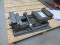 Kurt D-60 Machine Vise w Steel Jaws and Handle- Auction Item