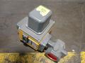 MAXON THREADED GAS SAFETY SHUTOFF VALVE  -  250SMA11-AA11-BB22A0