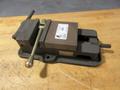 Kurt D-60 6&quot; Machine Vise W/ Jaws &amp; Handle- Auction Item