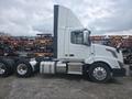 Volvo VNL Day Cab Semi Truck, 2015 – Volvo D13, I-Shift, Air Ride