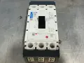 EATON MOLDED CASE CIRCUIT BREAKER  -  PDG33P0400TFAJ