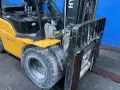 HYUNDAI 9020 LBS DIESEL FORKLIFT  -  45D-9