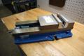 Kurt D688 6&quot; Machine Vise, Handle, Aluminum Jaws- Auction Item