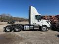 Volvo VNL Day Cab Semi Truck, 2015 – Volvo D13, I-Shift, Air Ride