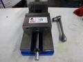 Kurt DX6 6" Machine Vise with Hard Jaws and Handle- Auction Item