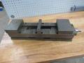 Kurt DL-600 6&quot; Double Lock Machine Vise, Flat or Side Mount- Auction Item