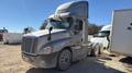 Freightliner Cascadia Semi Truck, 2018 – Non-Runner, No Keys, For Repair or Parts, Day Cab/Sleeper