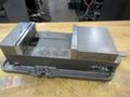 Kurt D675 6&quot; Machine Vise with Hard Jaws and Handle- Auction Item