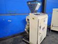 NOVATEC 18" X 18" X 21" EXTRUDER