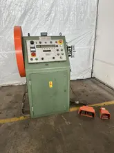 SCHLEICH GMBH MODEL WM18CEV AUTOMATIC WINDING MACHNE. STOCK # 0638423