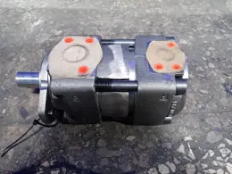 BUCHER HYDRAULICS 320 BAR INTERNAL GEAR PUMP  -  QX43-032R09