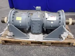 SEW EURODRIVE GEAR UNIT  -  KF107 CM112H/NR/HR/TF/AS1H/KK