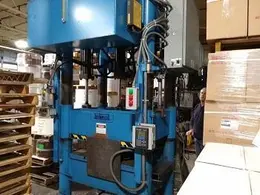 68 TON BECKWOOD 4-Post HYDRAULIC PRESS
