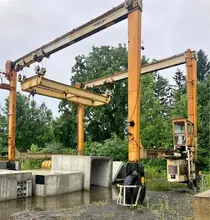 65,000# MI - JACK MODEL 650 TRAVEL LIFT / STRADDLE LIFT / BOAT LIFT STOCK# 4114