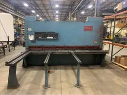 12' x 1/2" CHICAGO HYDRAULIC SHEAR. STOCK # 0416521