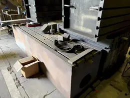 30" WIDE X 130" LONG X 30" TALL T-SLOTTED BOX RISER. STOCK #0548526