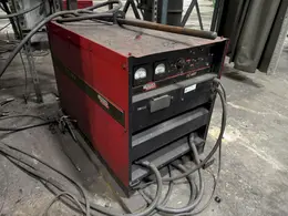 600 AMP LINCOLN MODEL DC-600 WELDER: YOBRO #26007