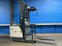 Crown 3000 Lbs Electric Order Picker - Sp3520-30